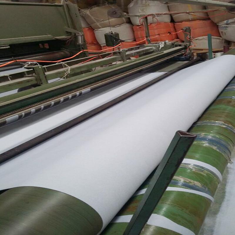 生产非织造土工布工序中摆丝是什么意思?