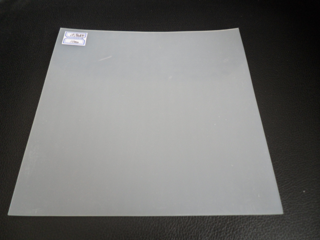 水库大坝应用的复合土工膜规格是什么?