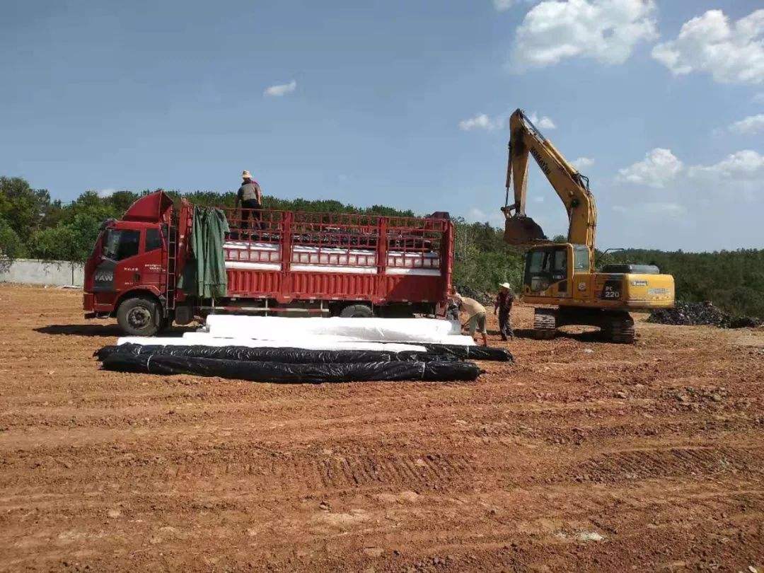 水泥毯比起传统混凝土有哪些特点值得人们探讨?