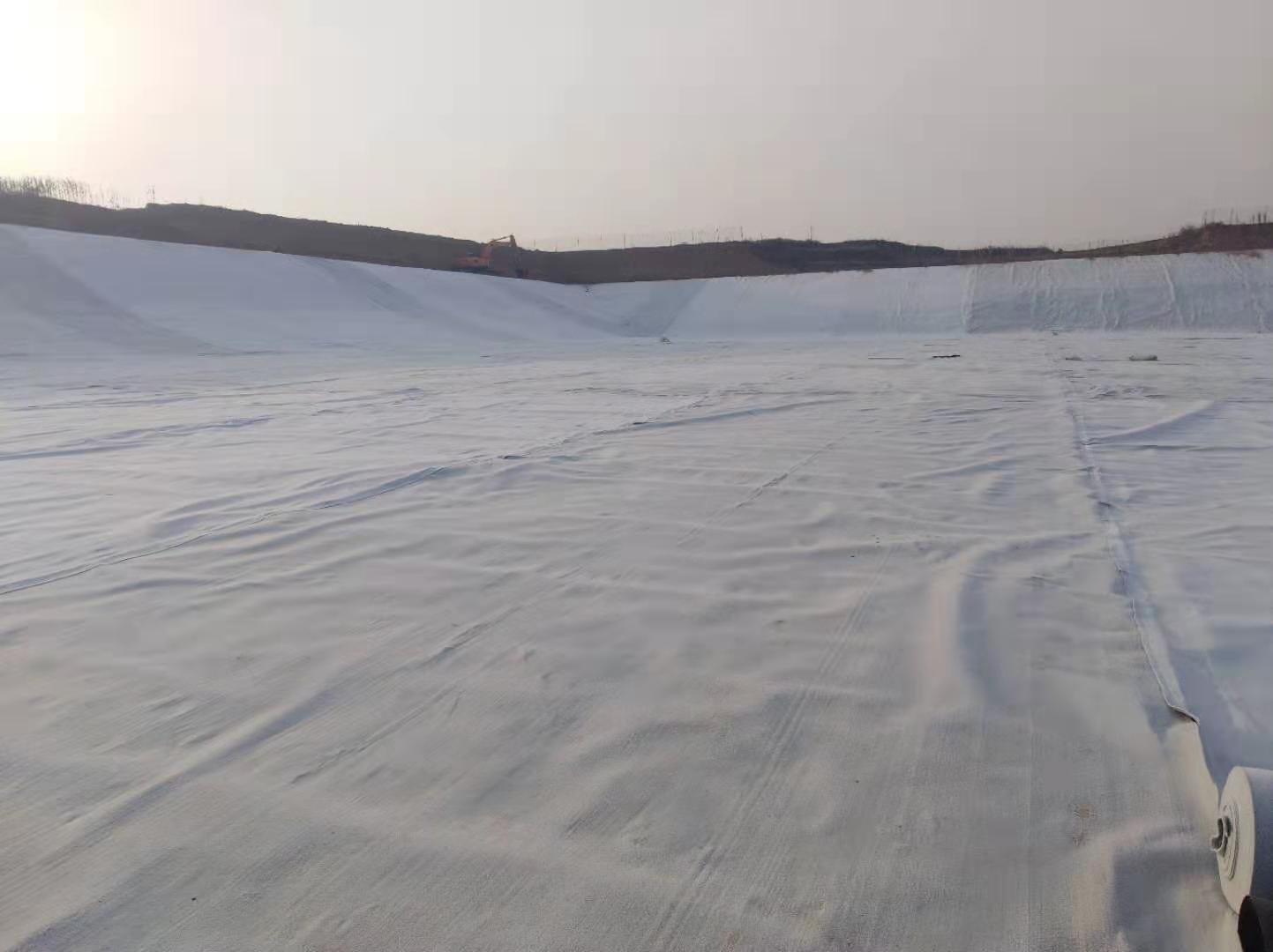 防渗膜焊接操作人员一般是怎样配合的?