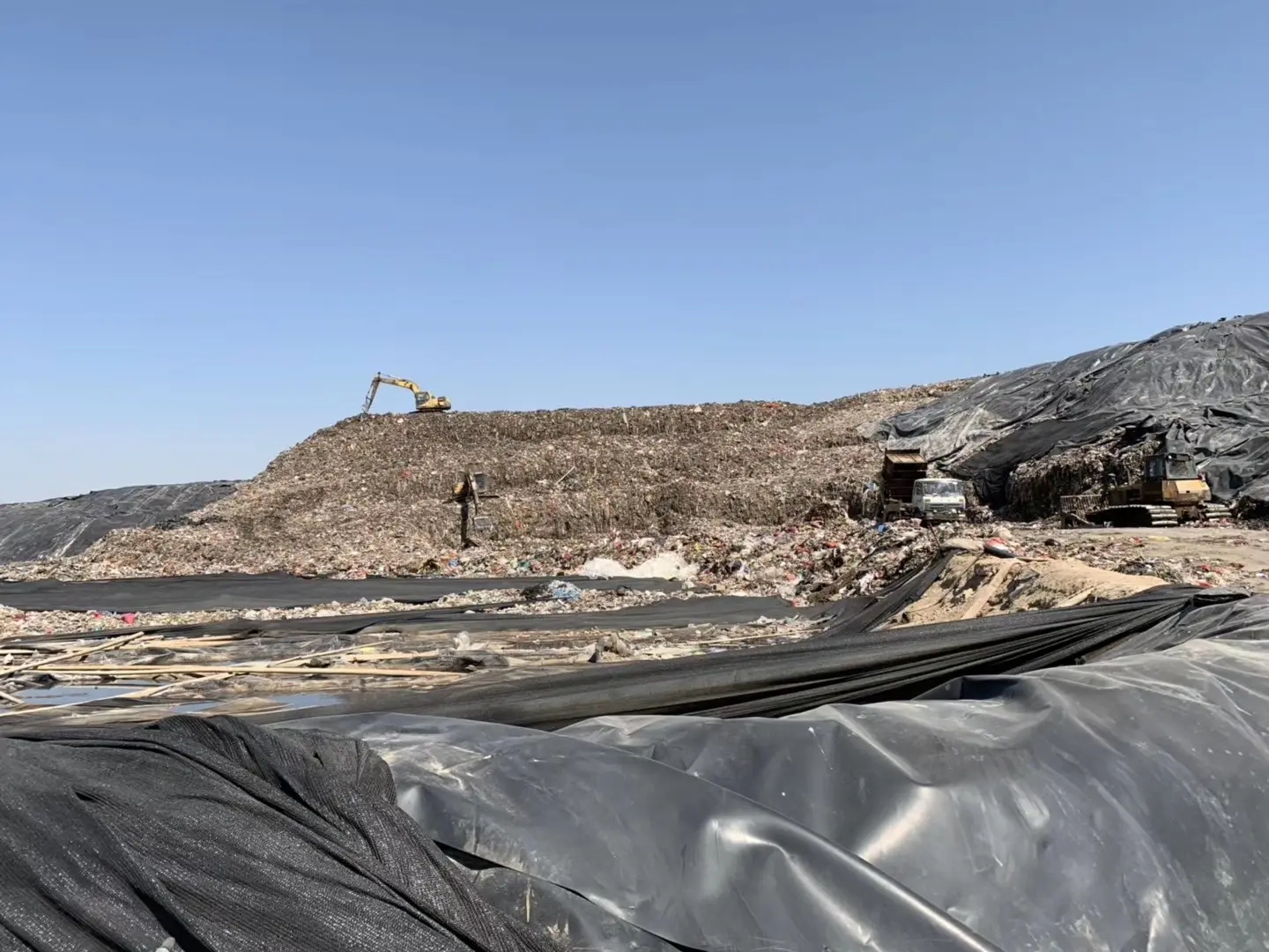 垃圾场垂直防渗的工艺多达数十种中的代表性工艺 垃圾场垂直防渗的工艺多达数十种中的代表性工艺